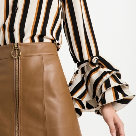 CLOSEOUT SALE! Retro Striped Flare Sleeve Blouse - Picture 2 of 4